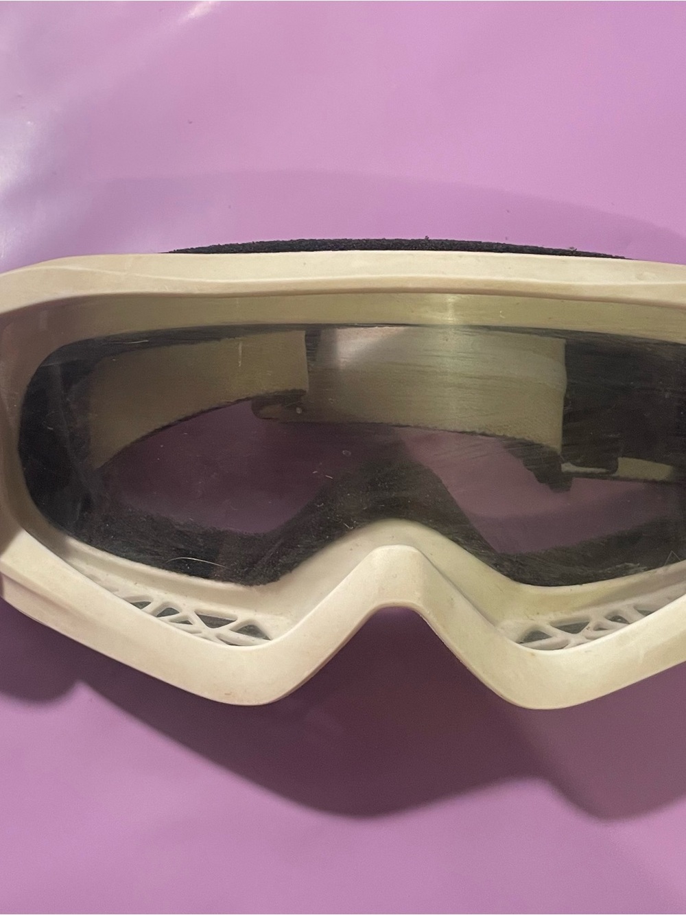 Scott White Ski/Snowboard Goggles with Tinted Lens